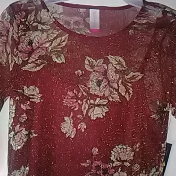Women's top size small (3-5) - Picture 2 of 2